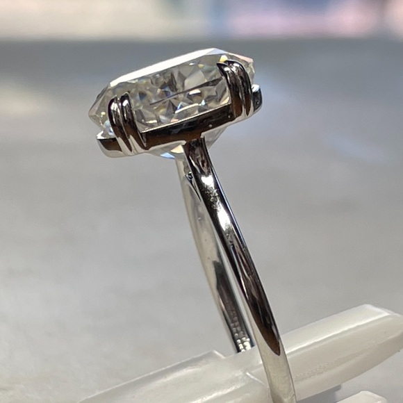 14k White Gold 5ct Crushed Ice Oval - Picture 13 of 16